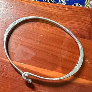 Elegantjames Avery sterling Silver Bangle Bracelet